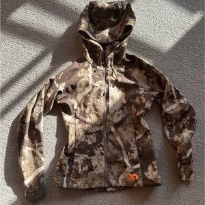 Women’s XS First Lite Catalyst jacket & pants